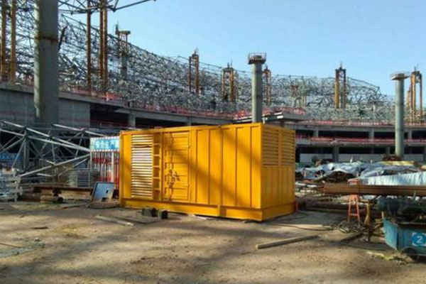 鹤岗发电机出租如何判断空气滤清器是否需要更换？