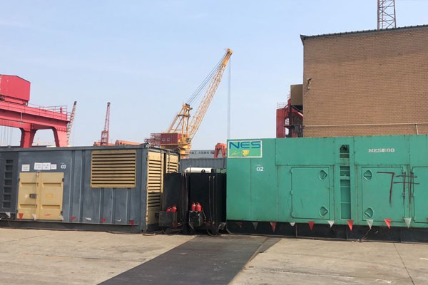 鹤岗发电机出租空气滤清器的清洁频率是多少？