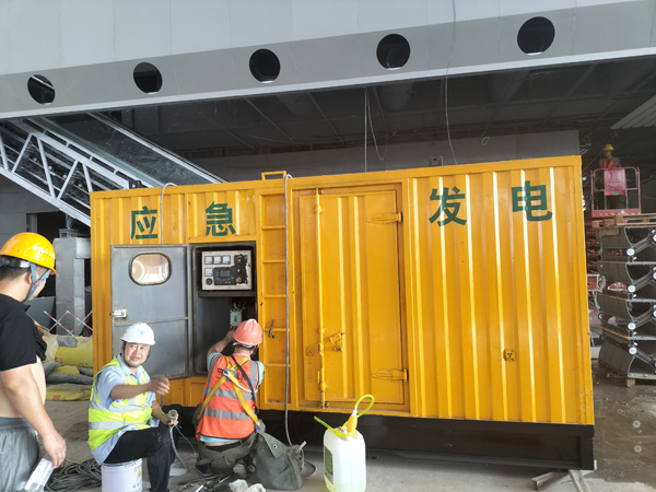 鹤岗怎样判断空气滤清器是否需要更换？